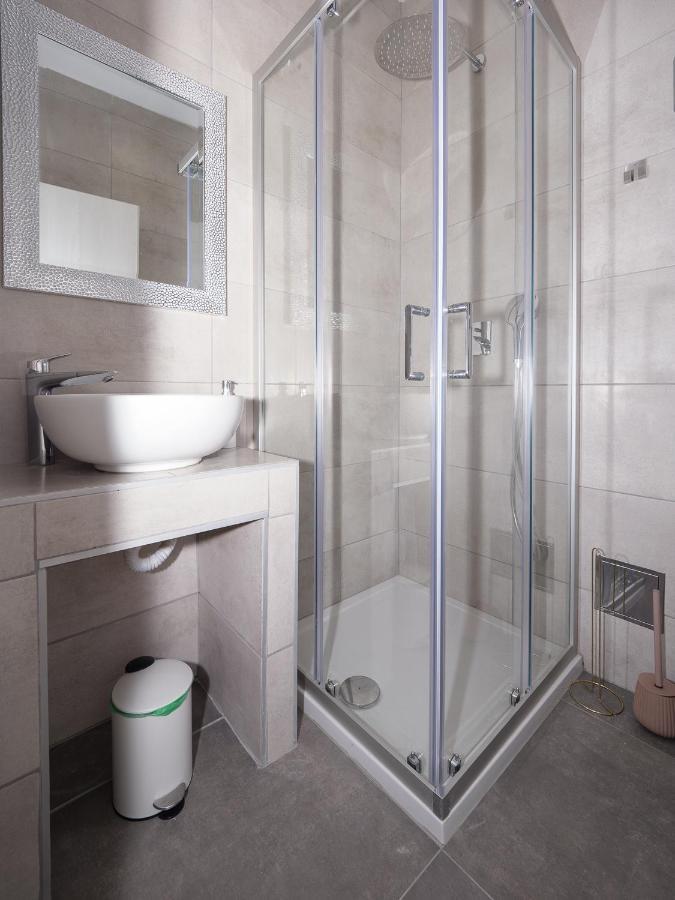 Arena Delight Studio Apartments Пула Екстер'єр фото
