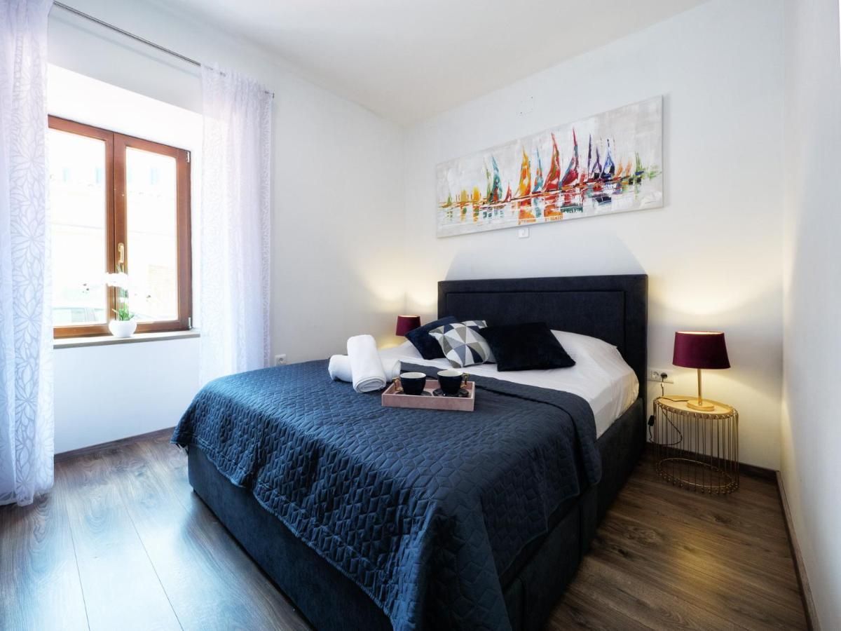 Arena Delight Studio Apartments Пула Екстер'єр фото