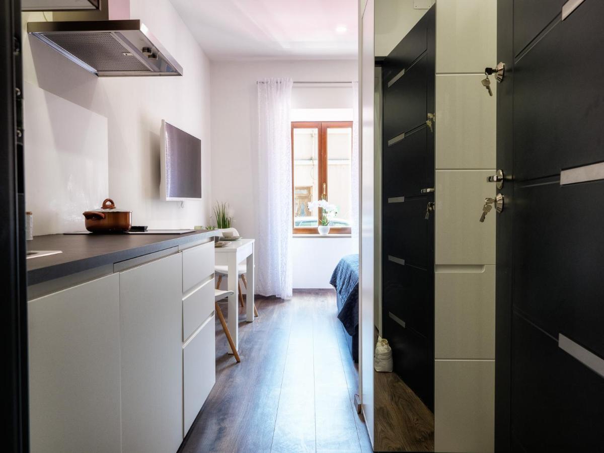 Arena Delight Studio Apartments Пула Екстер'єр фото