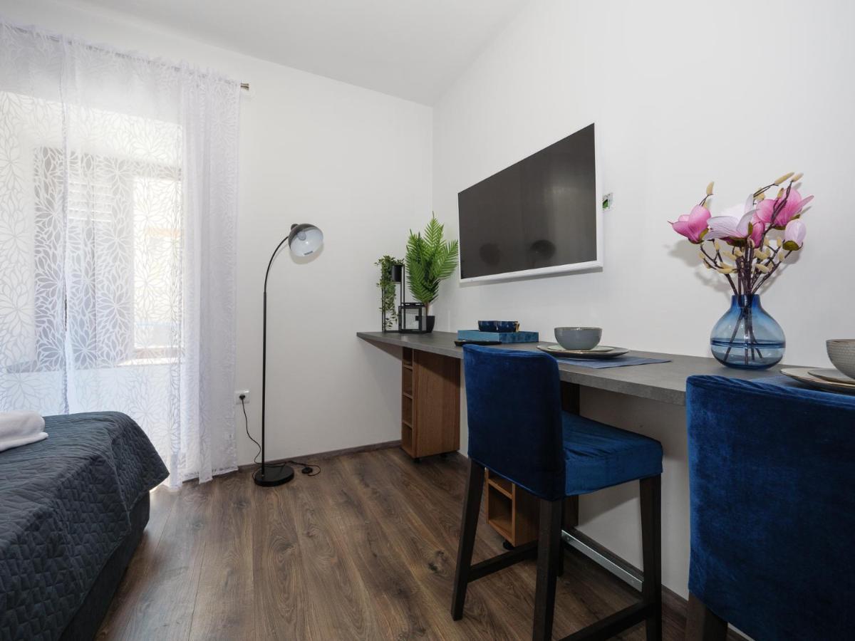Arena Delight Studio Apartments Пула Екстер'єр фото