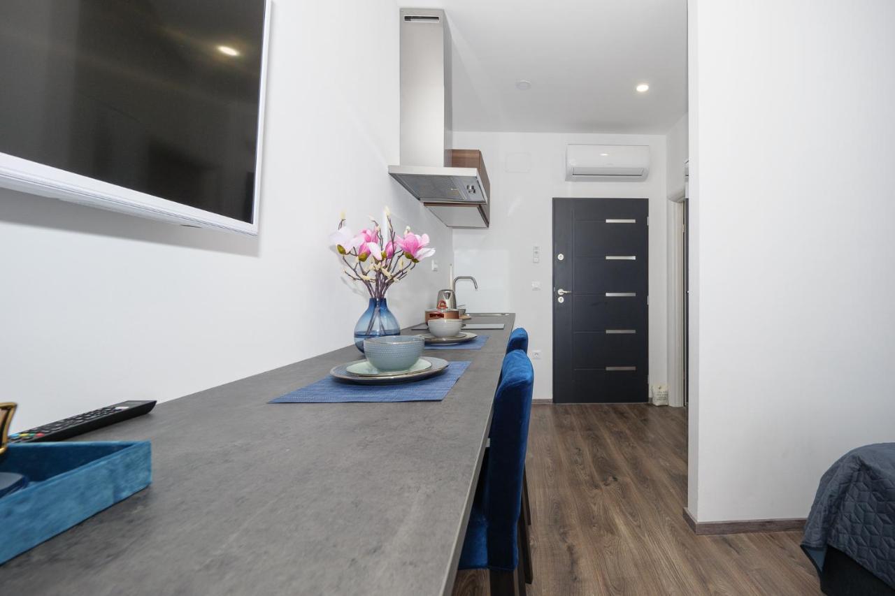 Arena Delight Studio Apartments Пула Екстер'єр фото
