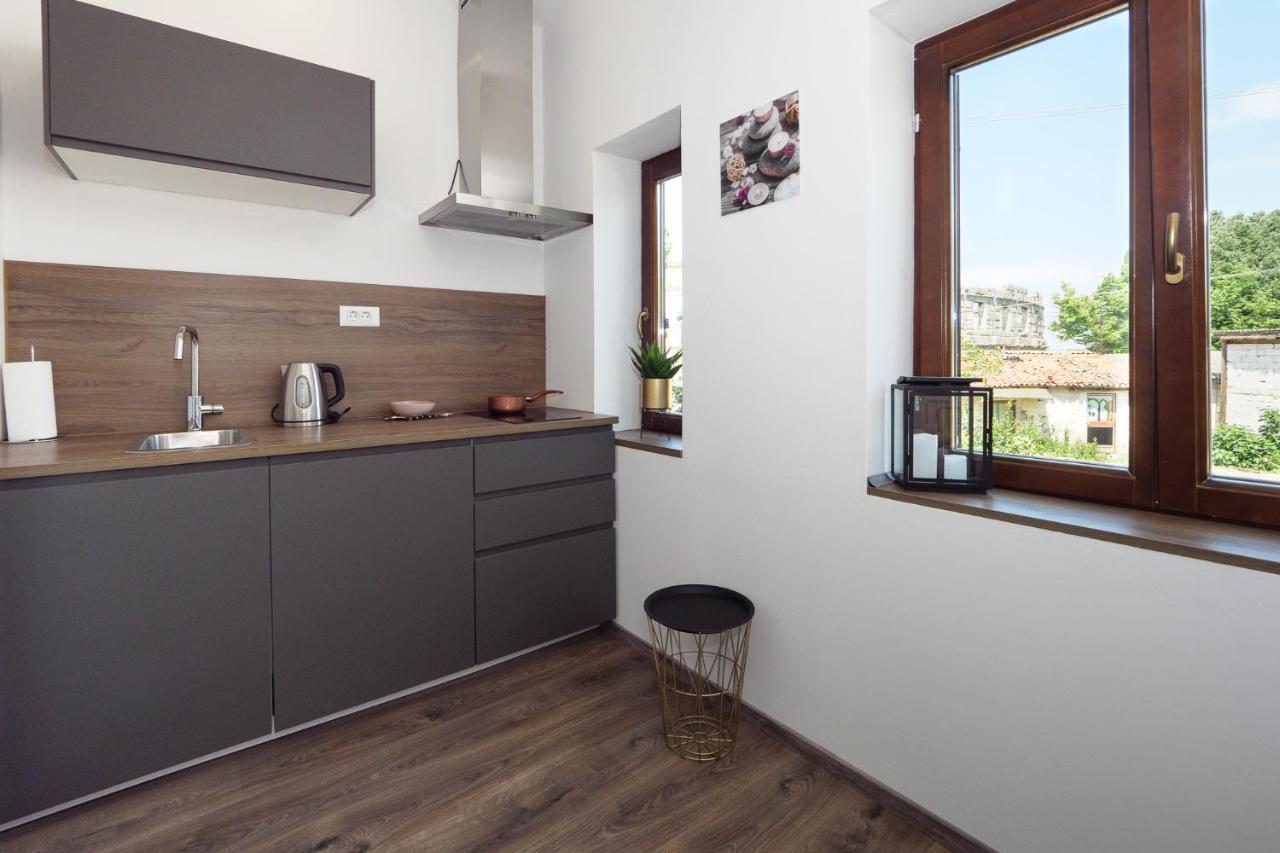 Arena Delight Studio Apartments Пула Екстер'єр фото